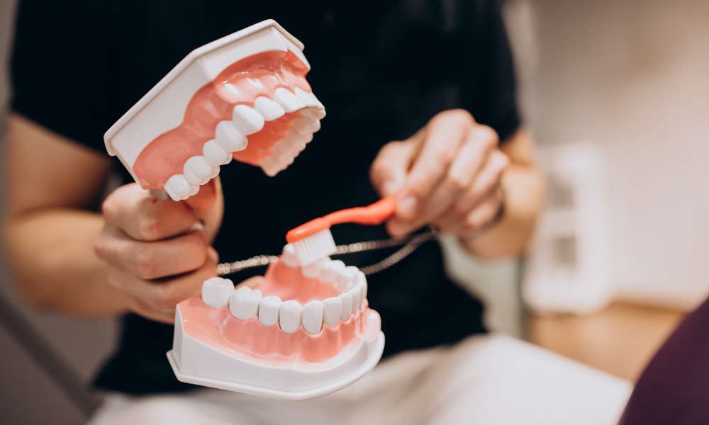 Prozirni zubi - uzroci, simptomi i liječenje